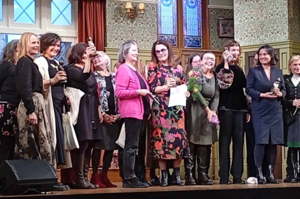 Verena Kauer gewinnt Josefstädter Frauenpreis