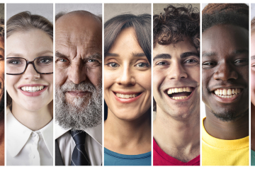 7 fröhliche Menschen unterschiedlichen Alters, Geschlechts und Herkunft im Porträt 