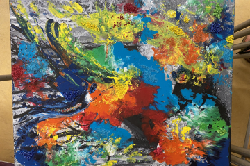 Ein mit Acrylmalfarben gemaltes Frauenportrait 